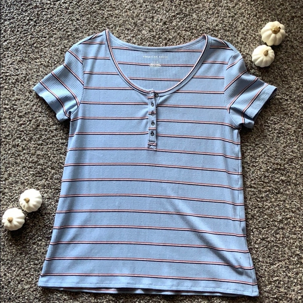 American Eagle top